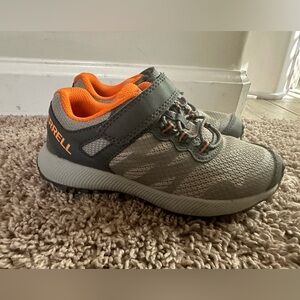 Merrell kids shoes size 11